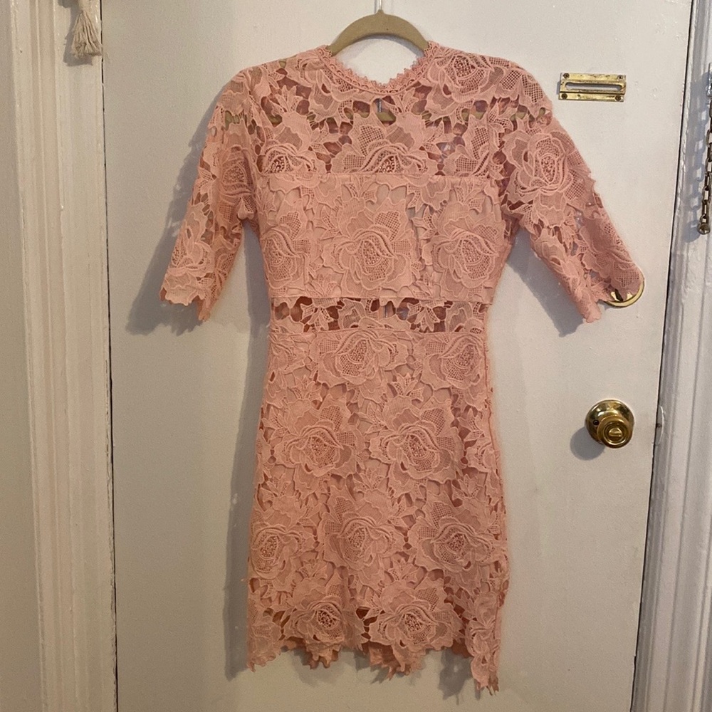 Lulu’s pink dress